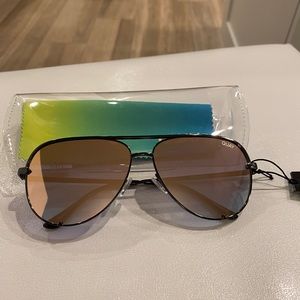 Quay High Key Sunglasses. NWT and case!